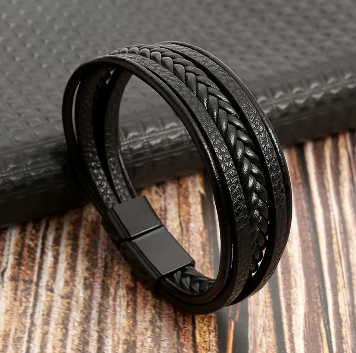 MAGNETIC BRACELET 8.27” (Tight Braid Black)